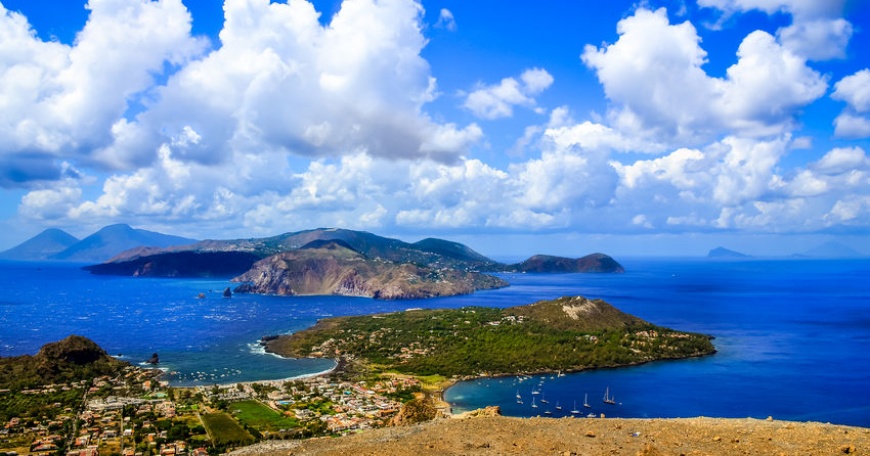 Isole Eolie viste dall'alto