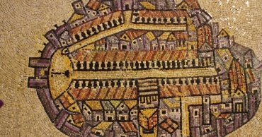 Mosaico con antica mappa di Gerusalemme
