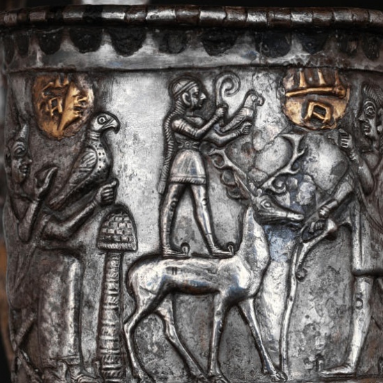 Frammento di vaso ittita con terminazione a forma di animale