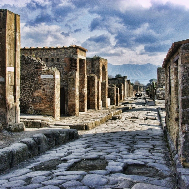 Strada di Pompei